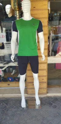 J'ai Vente matériel de magasin de vêtements