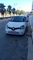 mini-citadine-renault-clio-campus-2015-sayada-mostaganem-algerie