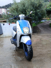 motos-et-scooters-vms-cuxi-2-souk-el-thenine-bejaia-algerie