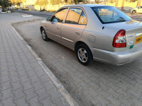 voitures-hyundai-accent-2012-gls-taghzout-el-oued-algerie