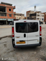 utilitaire-renault-trafic-9-place-2009-guelma-algerie