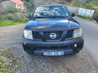 voitures-nissan-navara-2015-double-cabine-zekri-tizi-ouzou-algerie