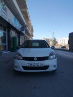 voitures-renault-clio-campus-2012-bye-bordj-bou-arreridj-algerie