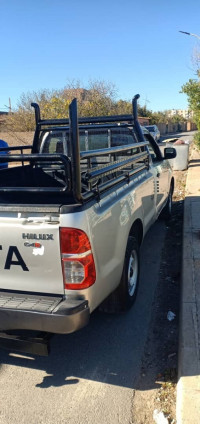 voitures-toyota-hilux-2015-bouira-algerie