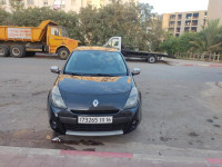 voitures-renault-clio-3-2011-night-and-day-alger-centre-algerie