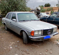 voitures-mercedes-classe-e-1981-djelfa-algerie