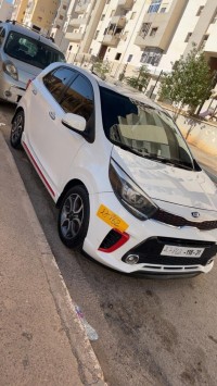 سيارات-kia-picanto-2018-gt-line-وهران-الجزائر