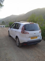 voitures-renault-scenic-2012-privilege-tissemsilt-algerie