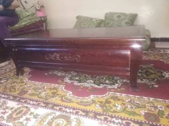 طاولة صالون