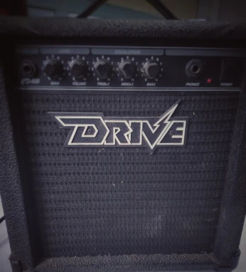 Amplificateur de guitare DRIVE modèle CD-100