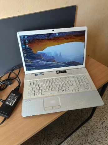 PC SONY VAIO 17.3 Pouce 