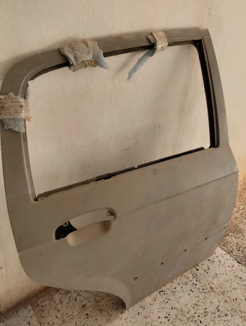 باب خلفي