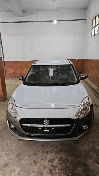 Suzuki Swift 2025 GLX