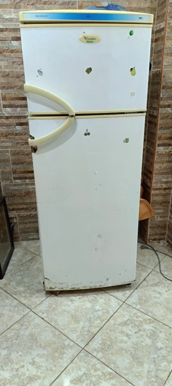 Réfrigérateur condor 420L