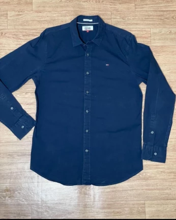 Chemises Tommy hilfiger original taille L slim