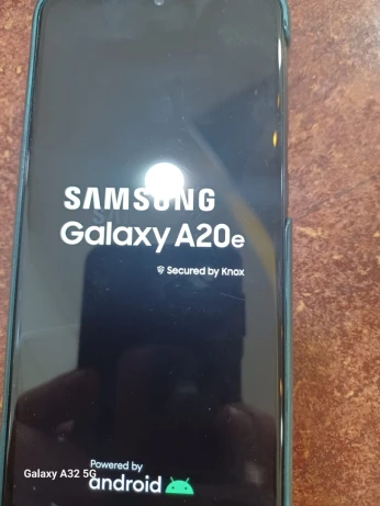 Samsung A20e