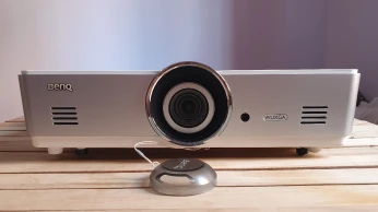 Data show benq 5200 Lumens