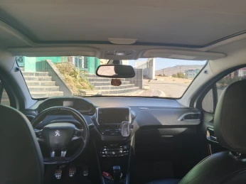 Peugeot 208 2017 GT Line