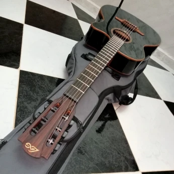 Guitare électro classique LAG