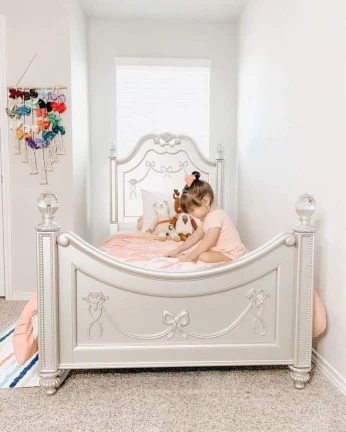 Chambre pour adultes Chambre d'enfants تصميم غرف نوم على حسب الذوق و المكان