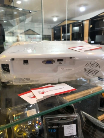 DATSHOW EPSON EB-E01