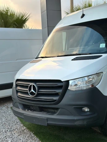 Mercedes Sprinter 2023