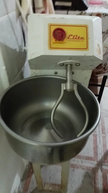 عجانة ، pitrain , عجانة