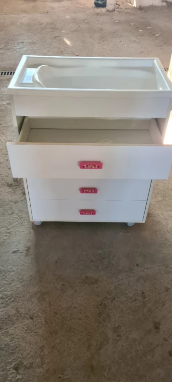 COMMODE ENFANT AVEC BAIGNOIRE 