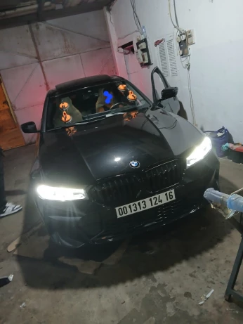 بيع و تركيب زجاج السيارات و زجاج فيمي دوريجين