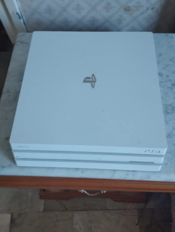 Ps4 pro 1tera
