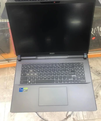 MSI VECTOR i7 13th + RTX 4080