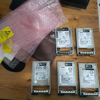 Disque Dur SAS Avec Rack Pour Serveurs DELL 600Go 15K 2.5"