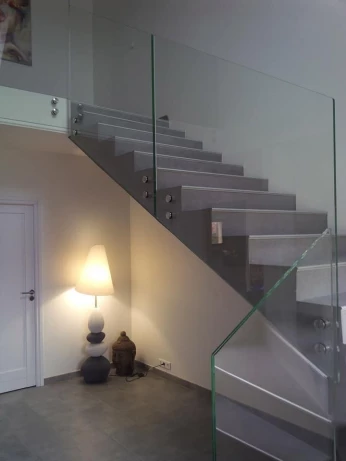 garde corps rampes d'escalier en INOX / VERRE