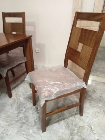 Table 4 chaises Hêtre Malaisie
