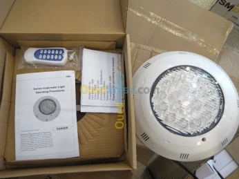PROJECTEUR ET LAMPE PISCINE