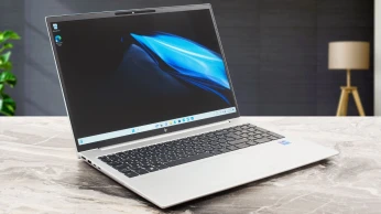HP EliteBook 860 G10 i7-1365U (13em) 16/512 16pouce