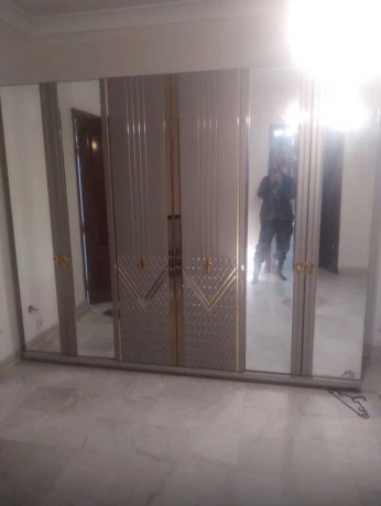 Armoire de chambre idéale pour un couple mariés