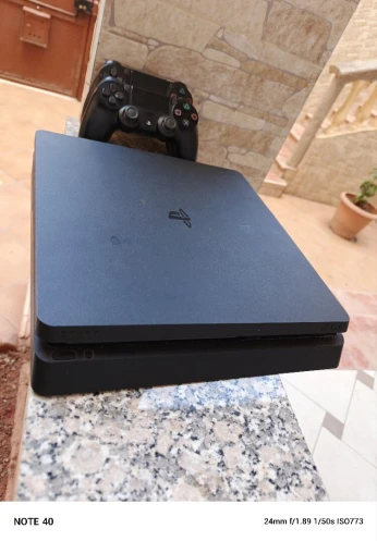 PS4 slim