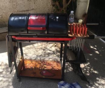 Vends Très beau Barbecue