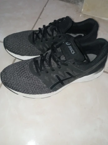 Banquette Asics