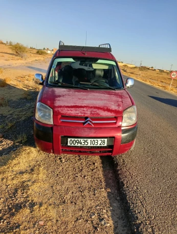Peugeot برتنار 2003