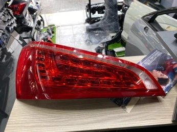 Feu arrière AUDI Q5 8R