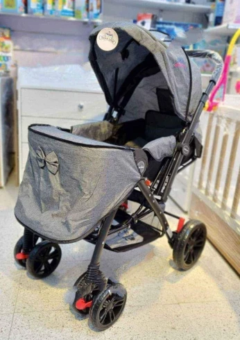 Poussette bébé love