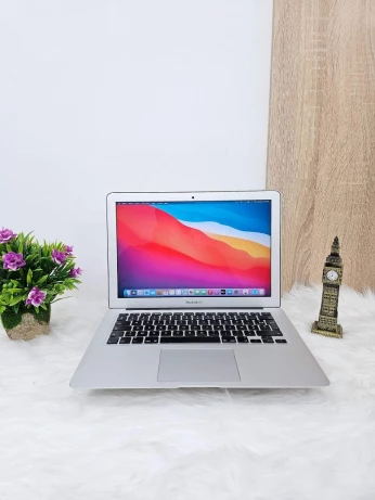 MacBook Air i5 13.3" 2017 8GB /256GB