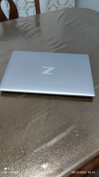 Hp zbook studio 16 g9
