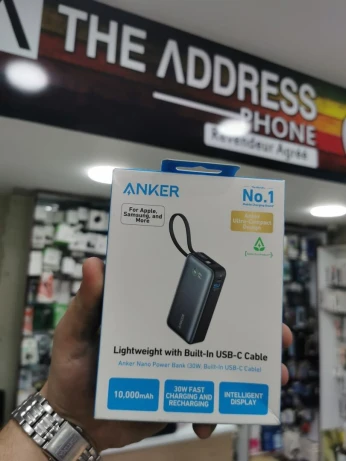 Anker Nano Power Bank 30W 10k Avec câble USB-C Intégré