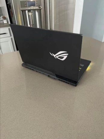 Asus ROG Strix g15