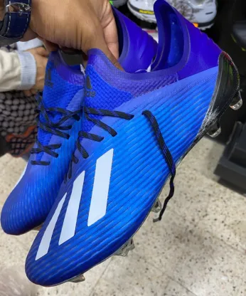 Soulier adidas professional
