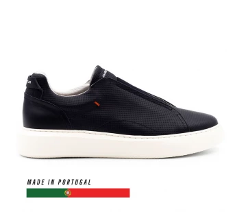 AMBITIOUS Eclipse Slip-On Sneaker
