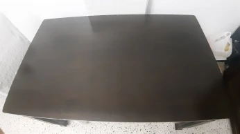 Table avec 4 chaises